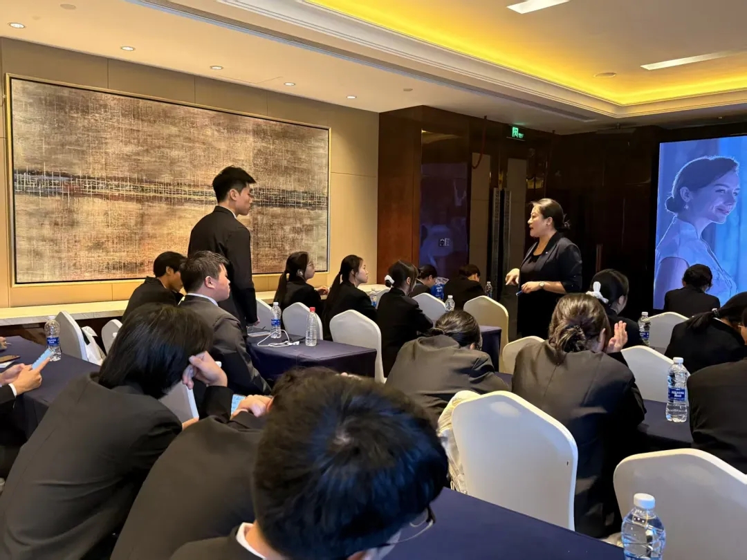 从课堂到实战 25级酒店管理(本)1班在泉州富力万达文华酒店的会务服务研学之旅